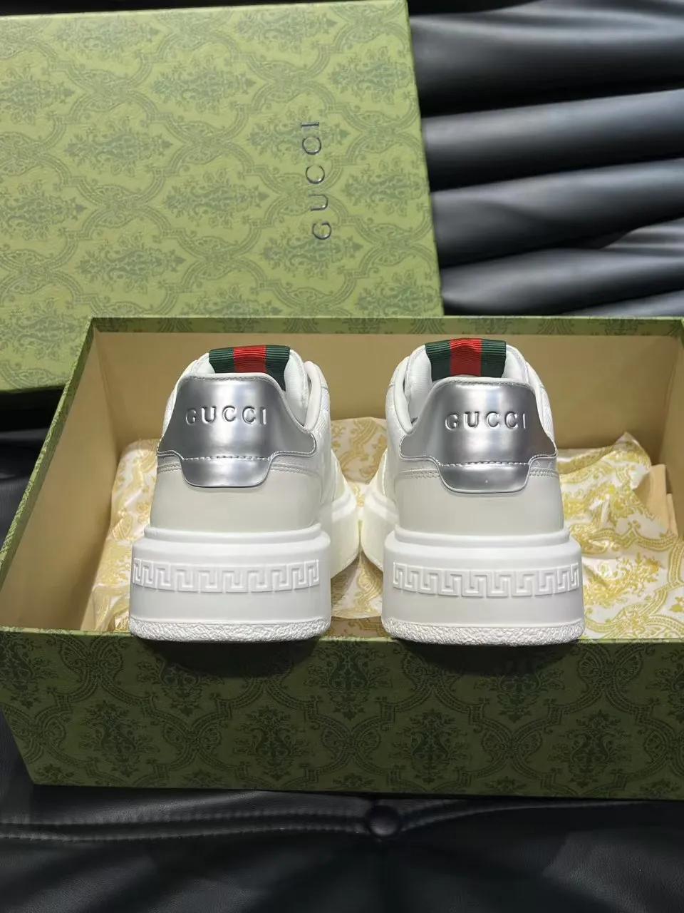 Men's Men's Shoes Men's Men's 💰460 new men's shoes GUCCI [Lightning] latest shoes shipped. Original quality, fashionable, special materials, sheepskin lining, new packaging. The foot feels super comfortable and the workmanship is impeccable. Size: 38-45